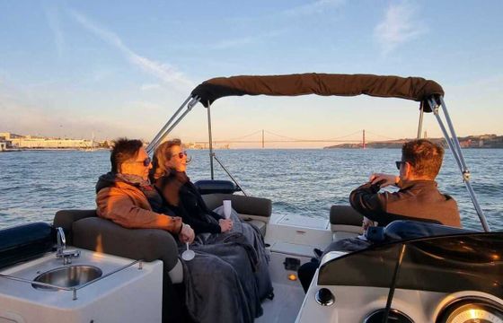 Motorboat Bayliner Element XR7 150hp