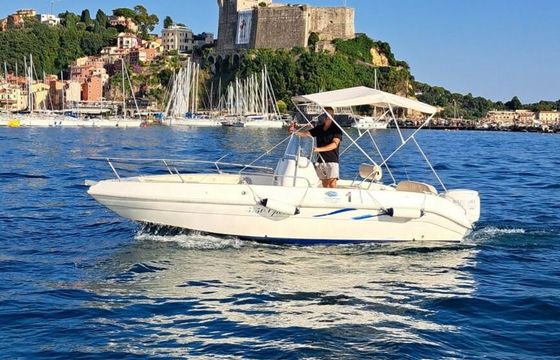 Boat without licence  DISCOVER LA SPEZIA COAST 40hp