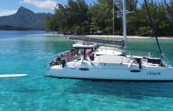 Catamaran Fountaine Pajot Lavezzi 40 12m