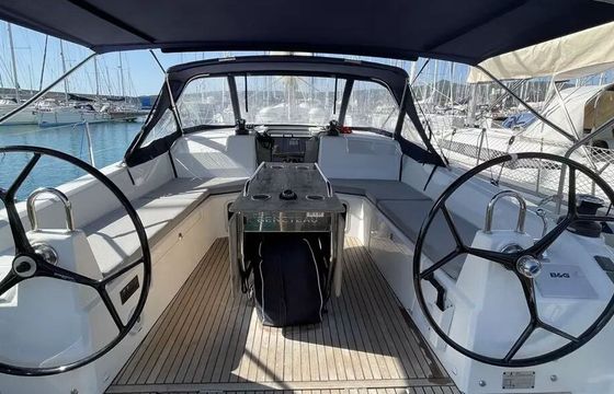 Sailboat Beneteau Oceanis 40.1 12.43m