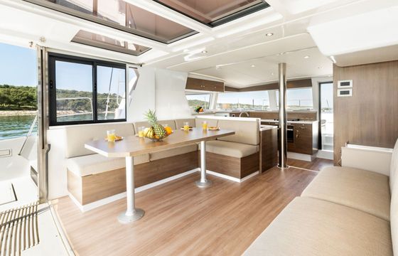 Catamaran Catana Group Bali 4.2 - 4 + 1 cab. 12m