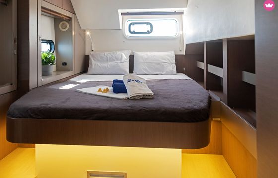Catamaran Catana Group Bali 4.6 - 5 + 1 cab. 14m