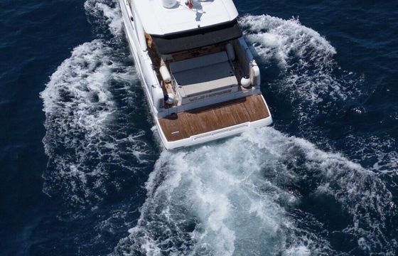 Motorboat Jeanneau DB/43 760hp