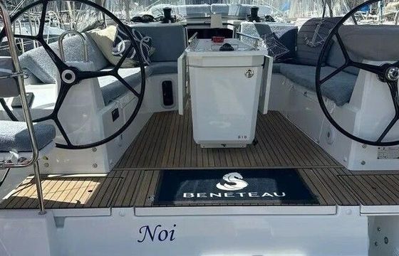 Sailboat Oceanis 40.1 12m