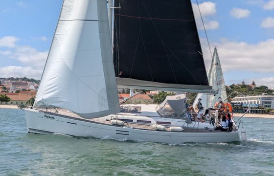 Sailboat Dufour 40 E Performance 11.99m