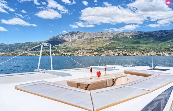 Catamaran Luna 49 14.9m