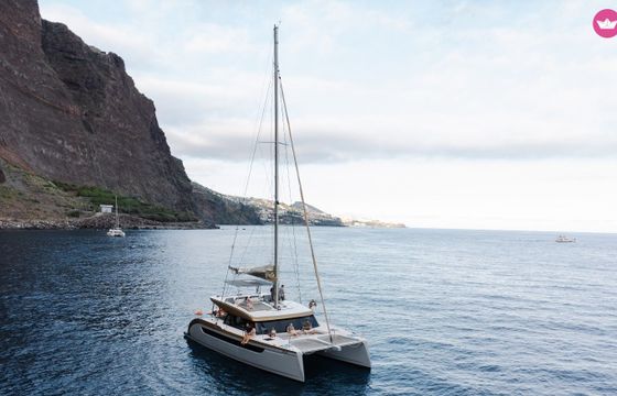 Catamaran Luna 49 14.9m