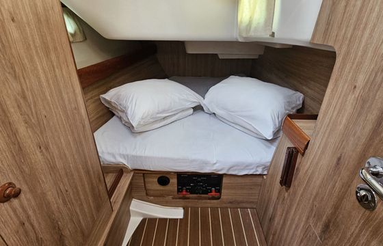 Sailboat Jeanneau Sun Odyssey 42i 12m