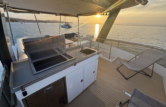 Catamaran Robertson & Caine Leopard 43 13m
