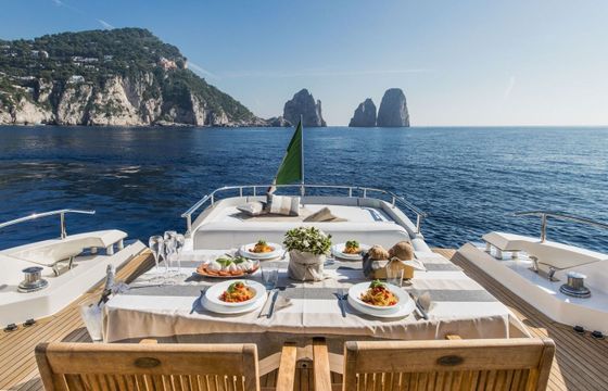 Motor yacht Aicon Aicon 72 SL 3100hp