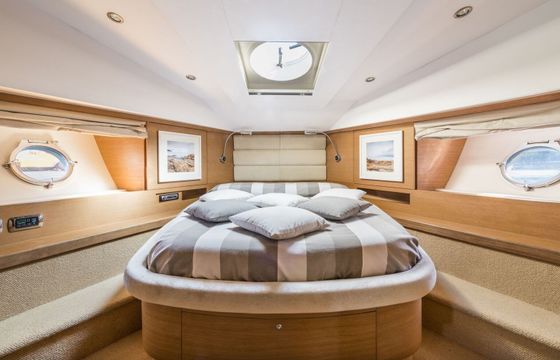 Motor yacht Aicon Aicon 72 SL 3100hp