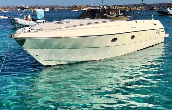 Motorboat Ilver Sektra 37 600 cv 600hp