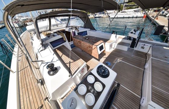 Sailboat Dufour Dufour 470 14m