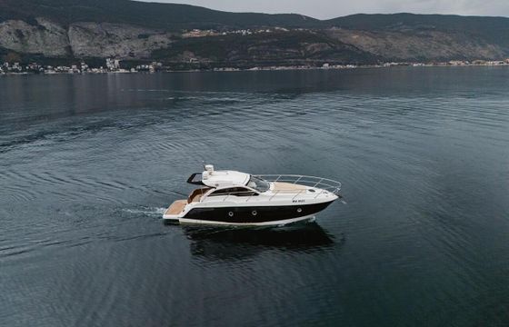 Motorboat Sessa Marine C35 512hp