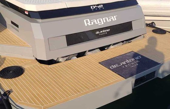 Motorboat DeAntonio Yachts D42 900hp