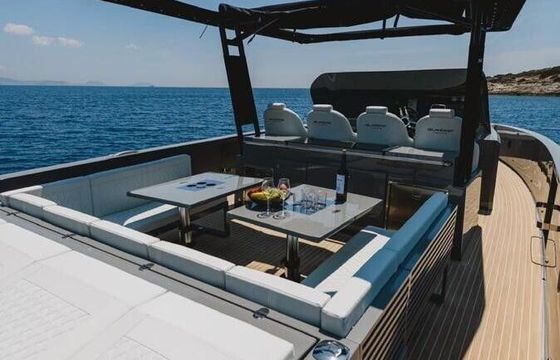 Motorboat DeAntonio Yachts D42 900hp