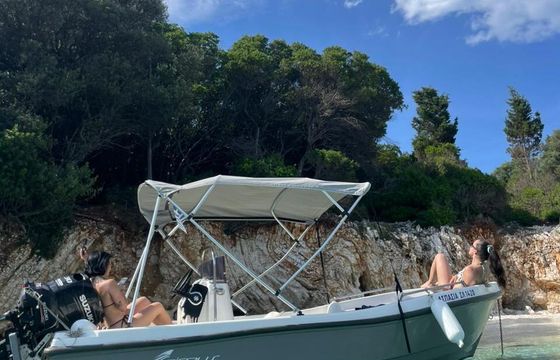 Boat without licence  Nireus 460 30hp