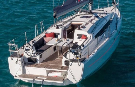 Sailboat Sunsail 38.0 11m