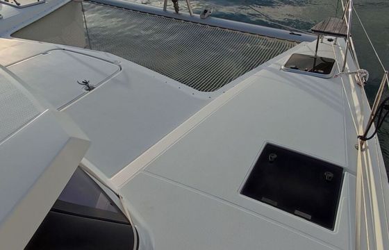 Catamaran Fountaine Pajot Lucia 40 with watermaker 11.73m