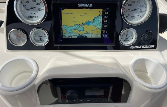 Motorboat Quicksilver Activ 605 Open 150hp