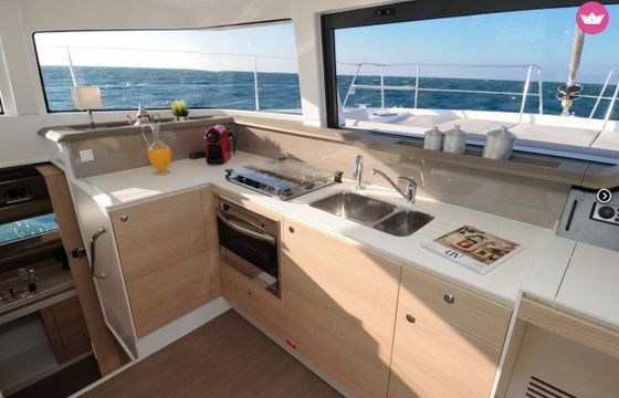 Catamaran Bali Bali 4.1 with watermaker 12.12m
