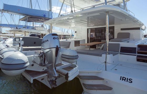 Catamaran Lagoon-Bénéteau Lagoon 55 - 4 + 2 cab. 16m