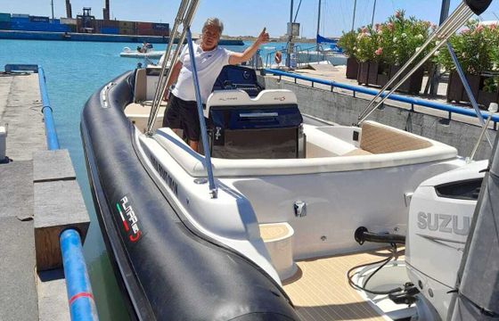 RIB Almarine 820S 300hp