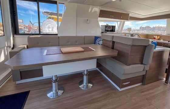 Catamaran 15 BALI 4.2 AZ1 (4D/2C) 12m