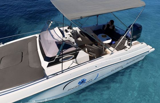 Motorboat Pacific Craft 650 Sun Cruiser 175hp