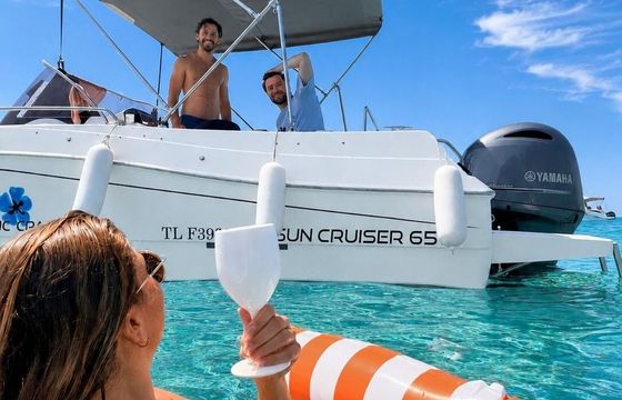 Motorboat Pacific Craft 650 Sun Cruiser 175hp