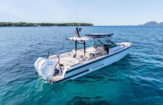 Motorboat Axopar 37 600hp