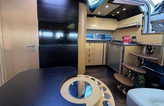 Motorboat Sunseeker Portofino 40 660hp