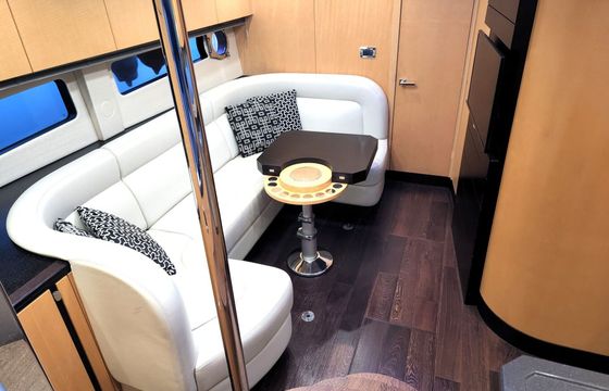 Motorboat Sunseeker Portofino 40 660hp