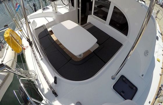 Catamaran LAGOON 380 11.55m