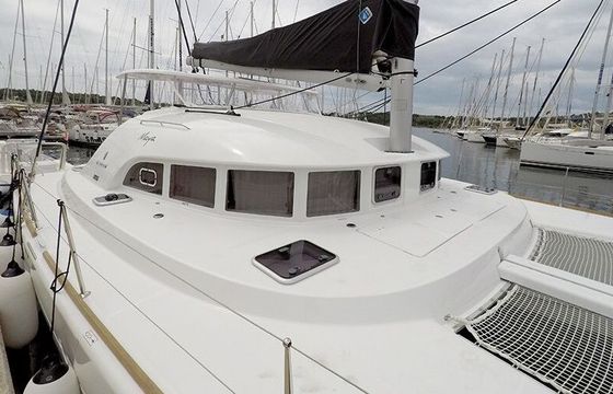 Catamaran LAGOON 380 11.55m