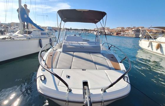 Motorboat Beneteau Flyer 7 200hp