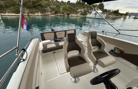 Motorboat Arrow Abaris 23 250hp