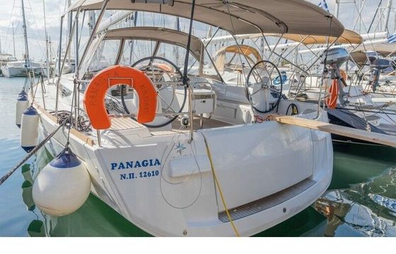 Sailboat Sun Odyssey 519 -  6 cabs 15.38m