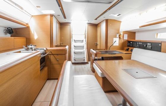 Sailboat Sun Odyssey 519 -  6 cabs 15.38m