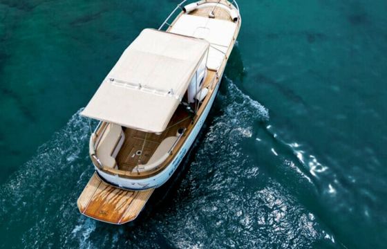 Motorboat Mimi 7.5 Walkaround 195hp