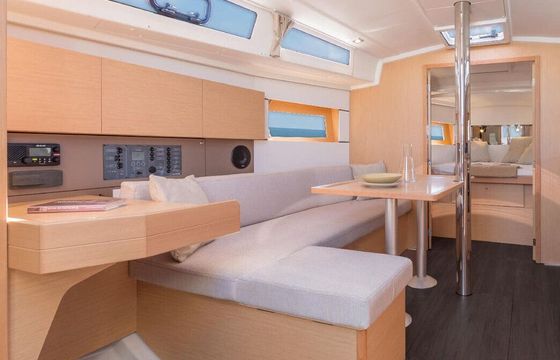Sailboat Beneteau Oceanis 38.1 11m