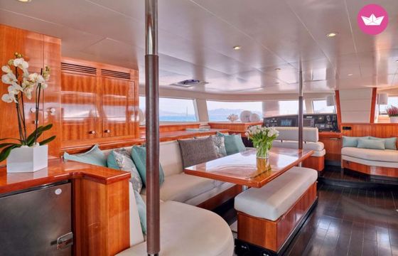 Catamaran Fountaine Pajot Galathea 65 19.35m