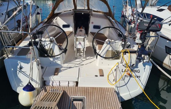 Sailboat JEANNEAU SUN ODYSSEY 349 10.34m