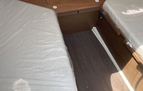 Motorboat Jeanneau Cap Camarat 6.5 Wa 200hp