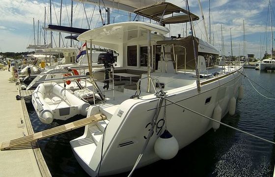 Catamaran LAGOON 39 11m