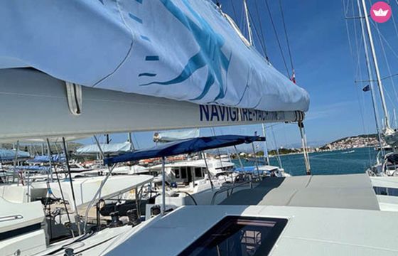 Catamaran Fountaine Pajot Fountaine Pajot Astrea 42 - 4 + 2 cab. 12.58m