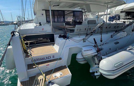 Catamaran Fountaine Pajot Fountaine Pajot Astrea 42 - 4 + 2 cab. 12.58m