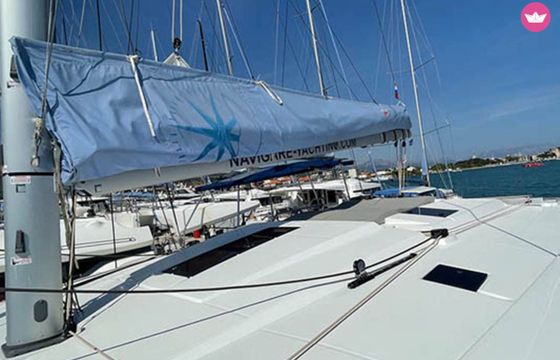 Catamaran Fountaine Pajot Fountaine Pajot Astrea 42 - 4 + 2 cab. 12.58m