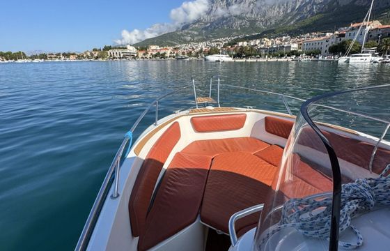 Motorboat Jeanneau Cap Camarat 7.5 250hp