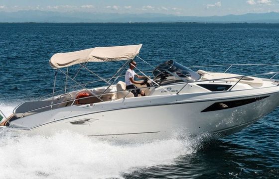 Motorboat Cranchi Endurance 30 350hp